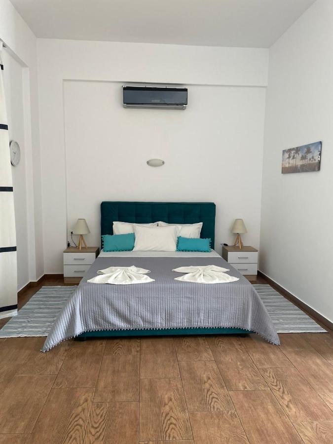 Grande Blue Suites With Private Bay アルハンゲロス エクステリア 写真