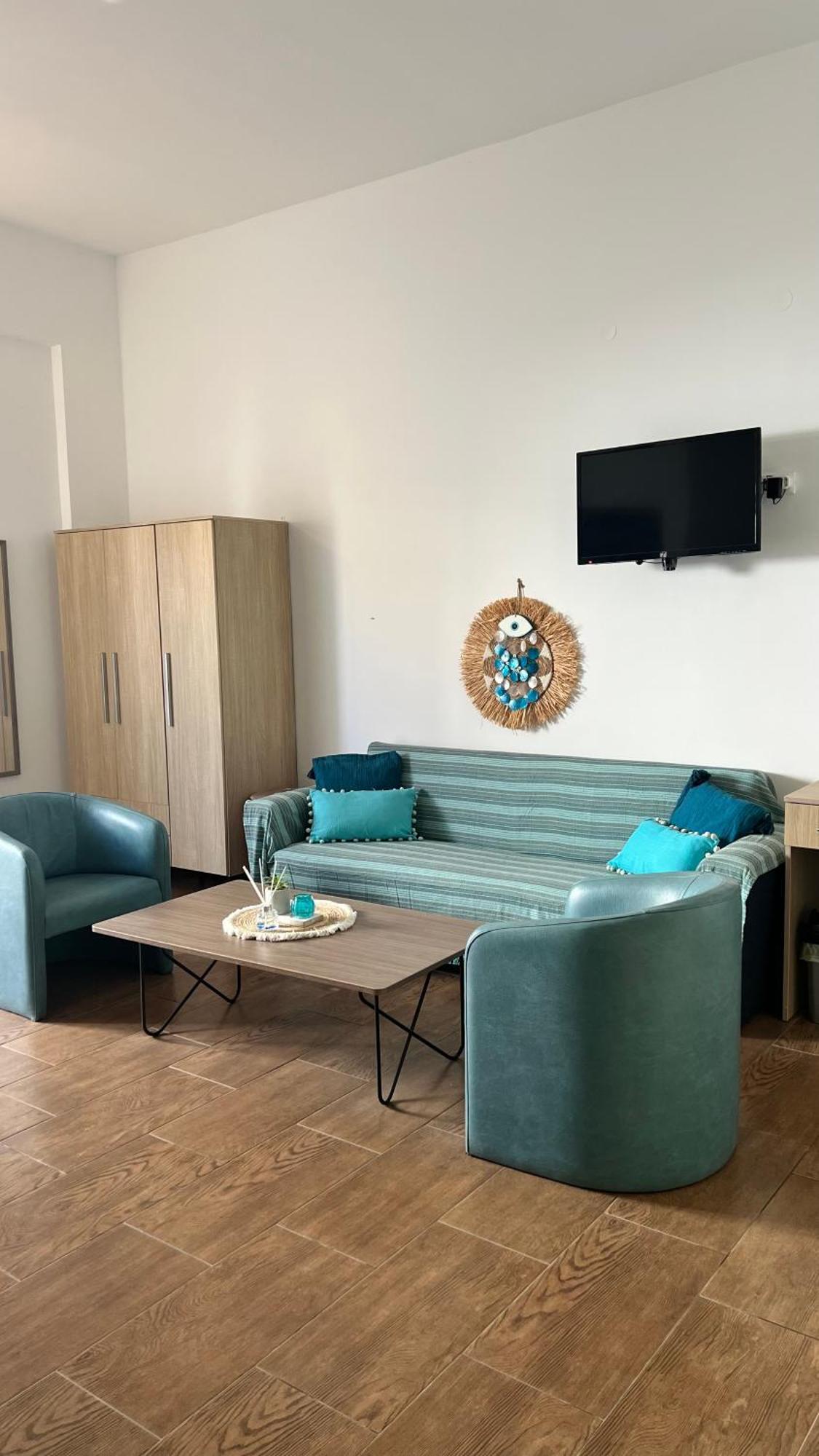 Grande Blue Suites With Private Bay アルハンゲロス エクステリア 写真
